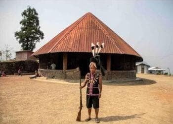 Angh's traditional residence Mon