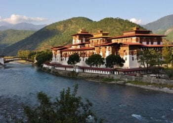 Punakha Dzong from river view