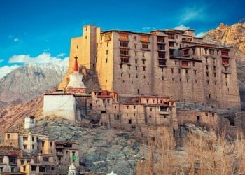 Leh Palace city tour