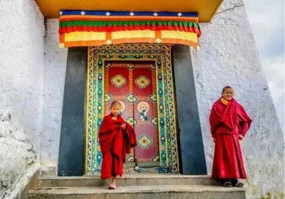 The monks at Monastery in Tawang - Arunachal Pradesh Travel Itinerary