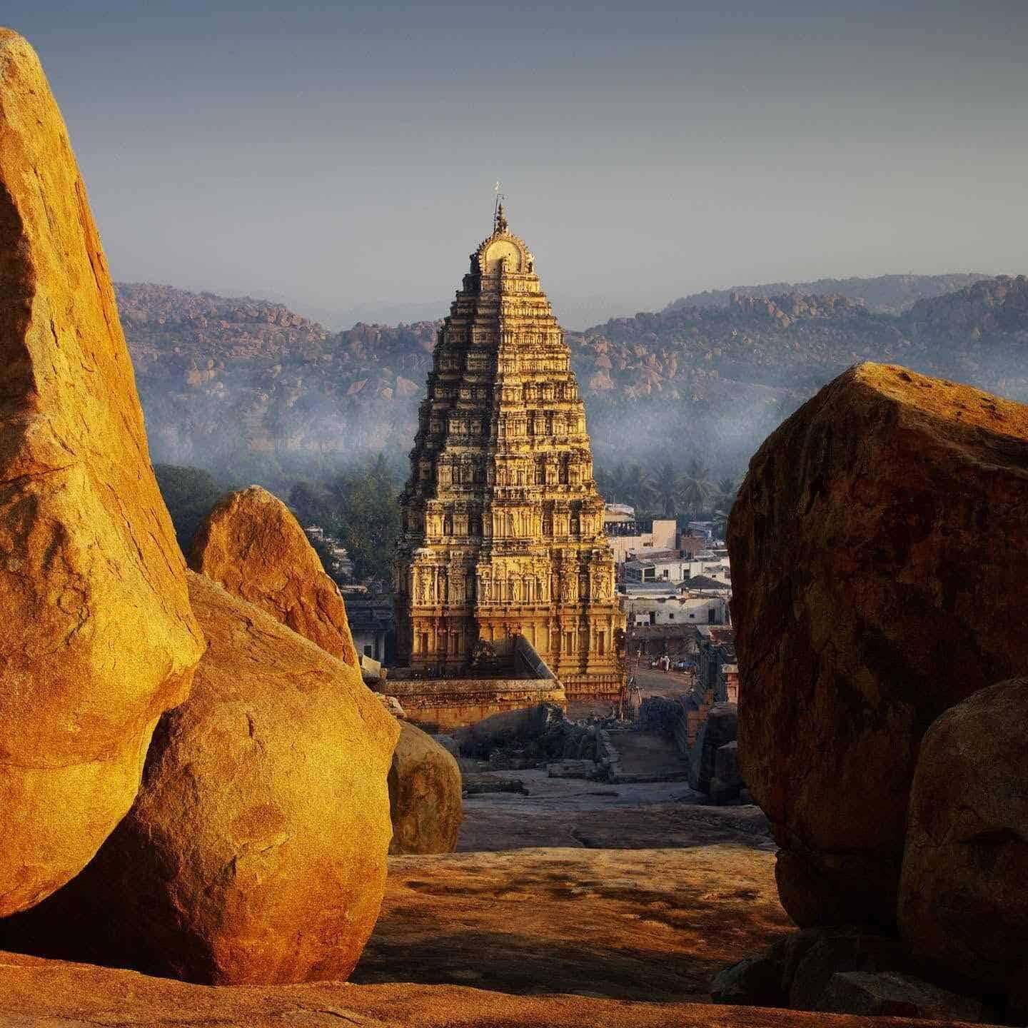 Karnataka and Hampi, Mysore tour