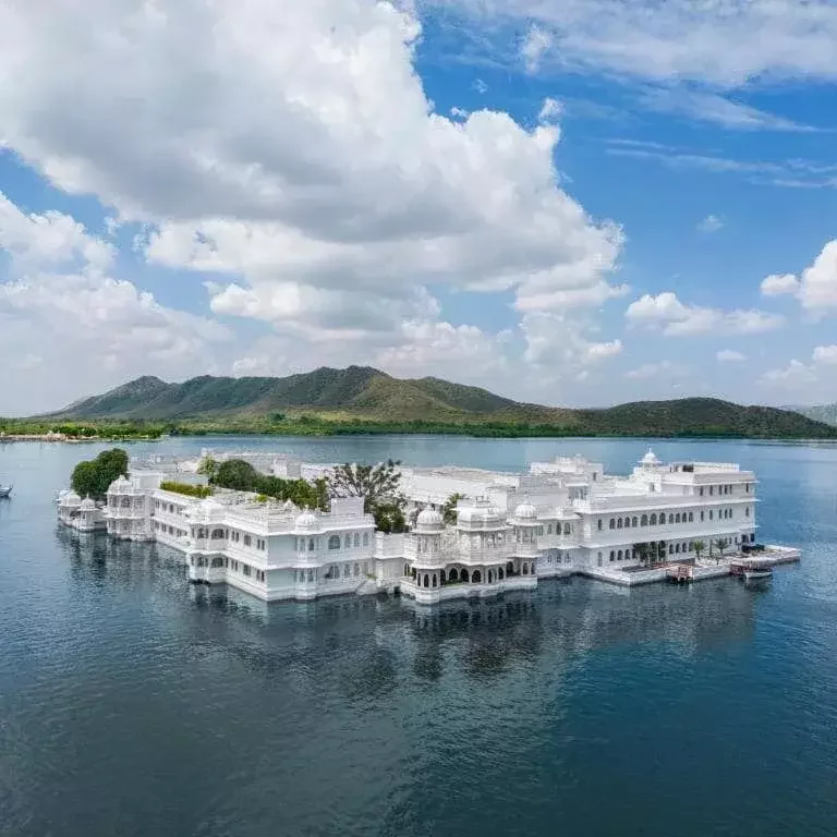 Luxury Udaipur Private Tours