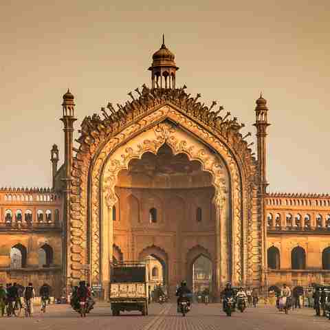 Rumi Darwaza Lucknow Tour