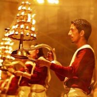 Witness the Evening Ganga Aarti at Dashashwamedh Ghat